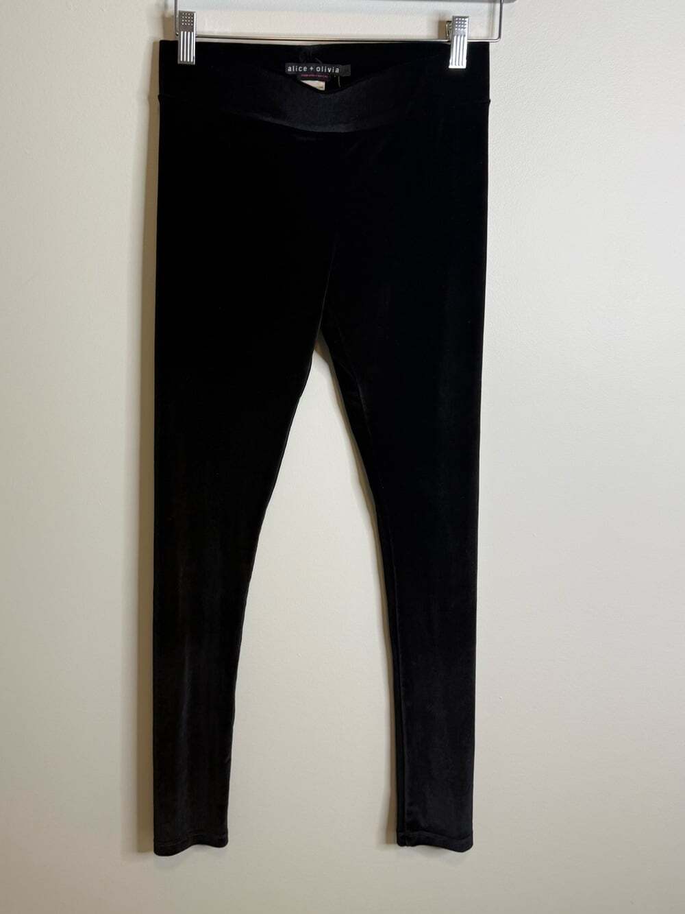 Alice + Olivia Black Velvet Leggings size small